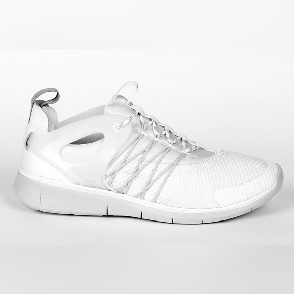 Nike Free Viritous Running Shoes. Size 7.5 - Picture 1 of 7